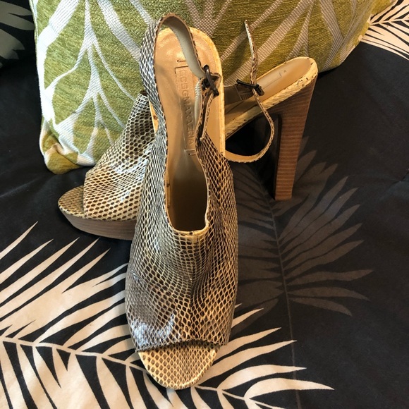 Heeled mule like sandal - Picture 1 of 3